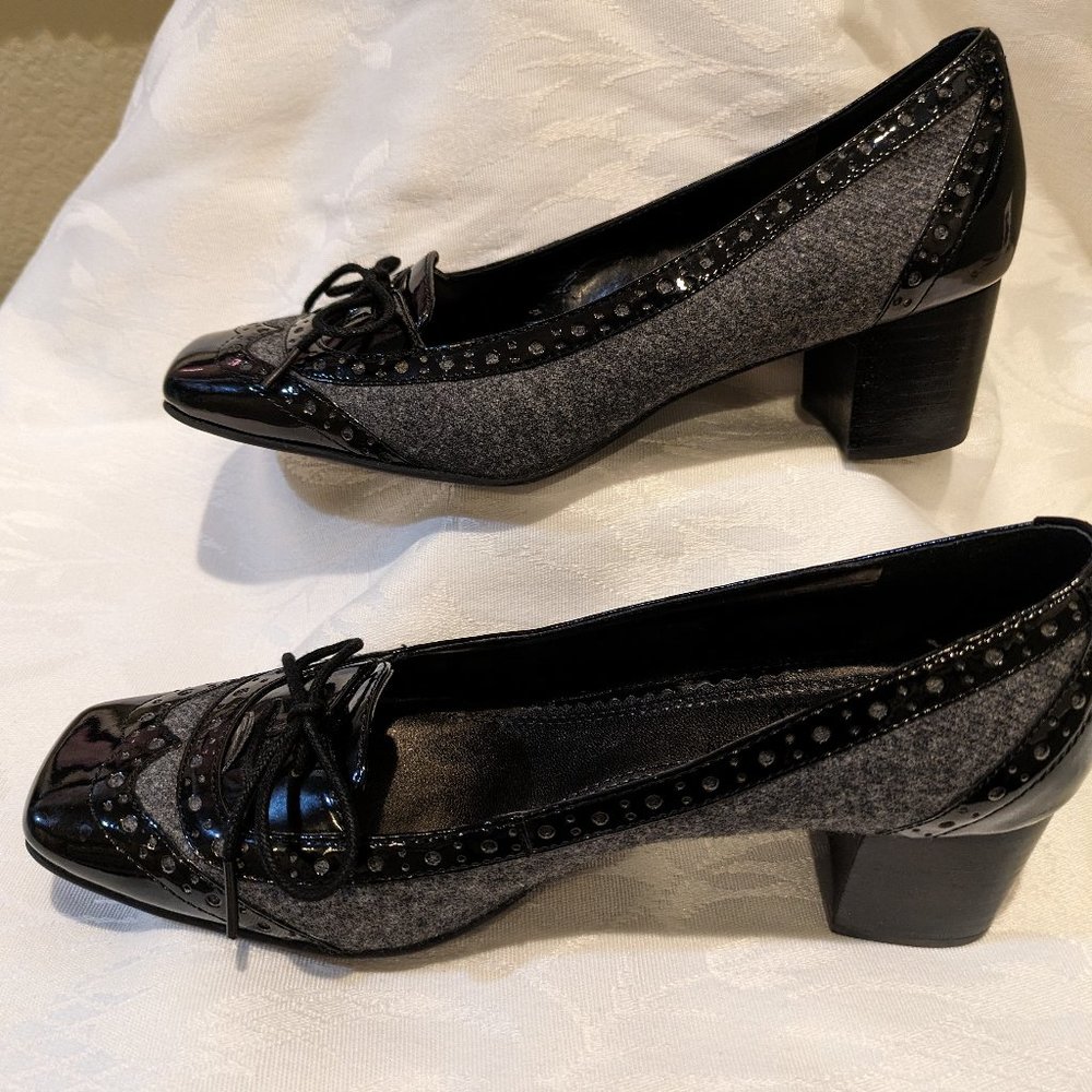 Anne Klein iflex black and grey 2" heels pumps - Size 6M